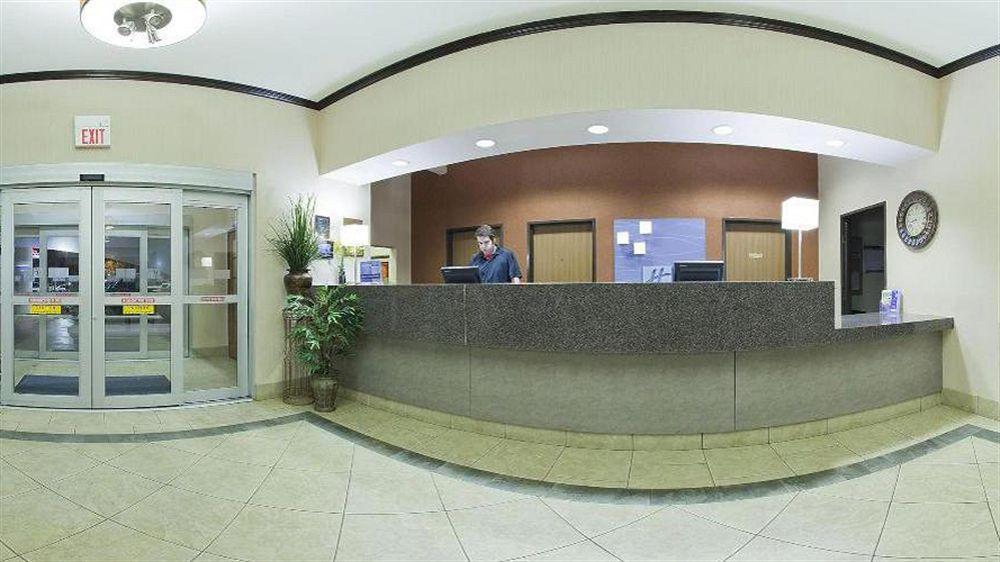 Wingate By Wyndham San Marcos Hotel Exterior photo